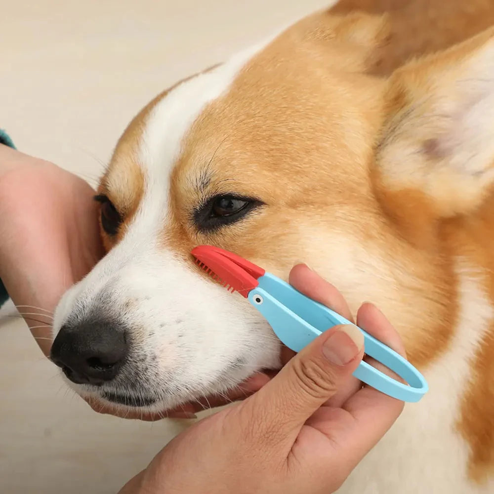 AllDay Goods pet silicone tear remover comb for eye cleaning, a gentle grooming tool for pets with tear stains and eye discharge.