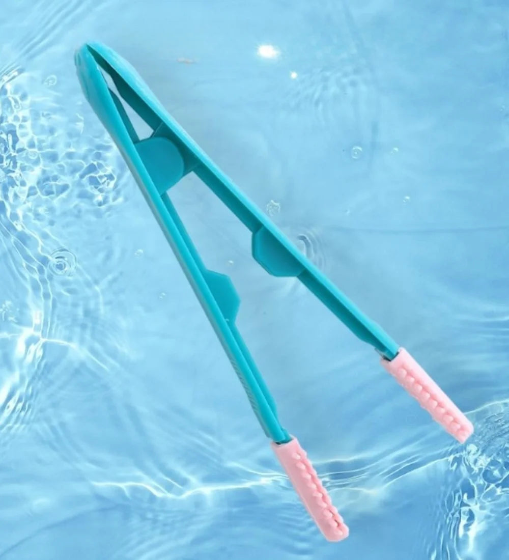 AllDay Goods pet tear stain remover comb and eye cleaning brush for grooming, with soft bristles for cleaning around pets' eyes