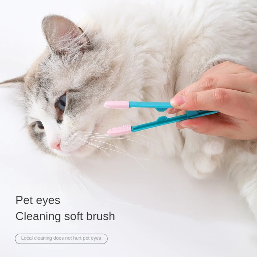 AllDay Goods pet tear stain remover comb and eye cleaning brush for grooming, with a close-up of the comb's bristles.