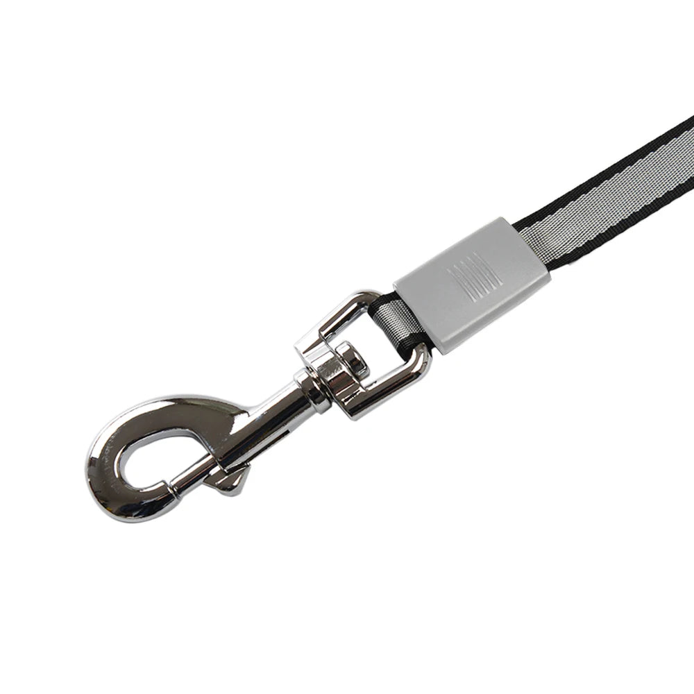 Heavy-duty Pet Essentials Hub retractable dog leash for large dogs, 5M or 8M length, with durable handle and leash reel.