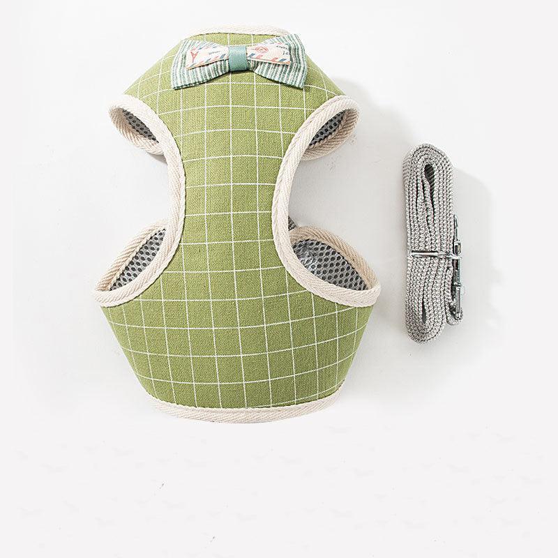 Breathable mesh pet leash for dogs and cats by Dog Hugs Cat, featuring a lightweight, comfortable design with adjustable collar and leash.